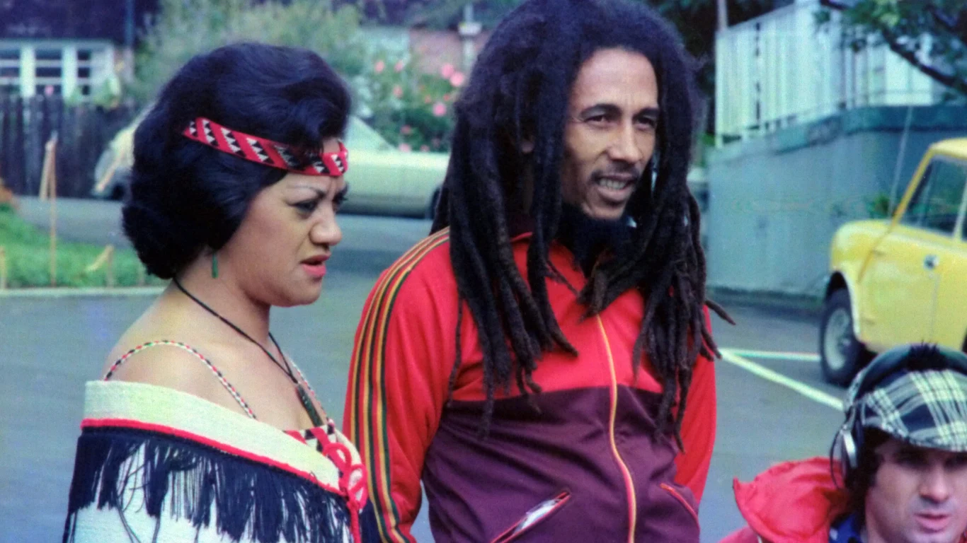 Das offizielle Musikvideo zu Bob Marleys & The Wailers 'Redemption Song' | MARLEY75 