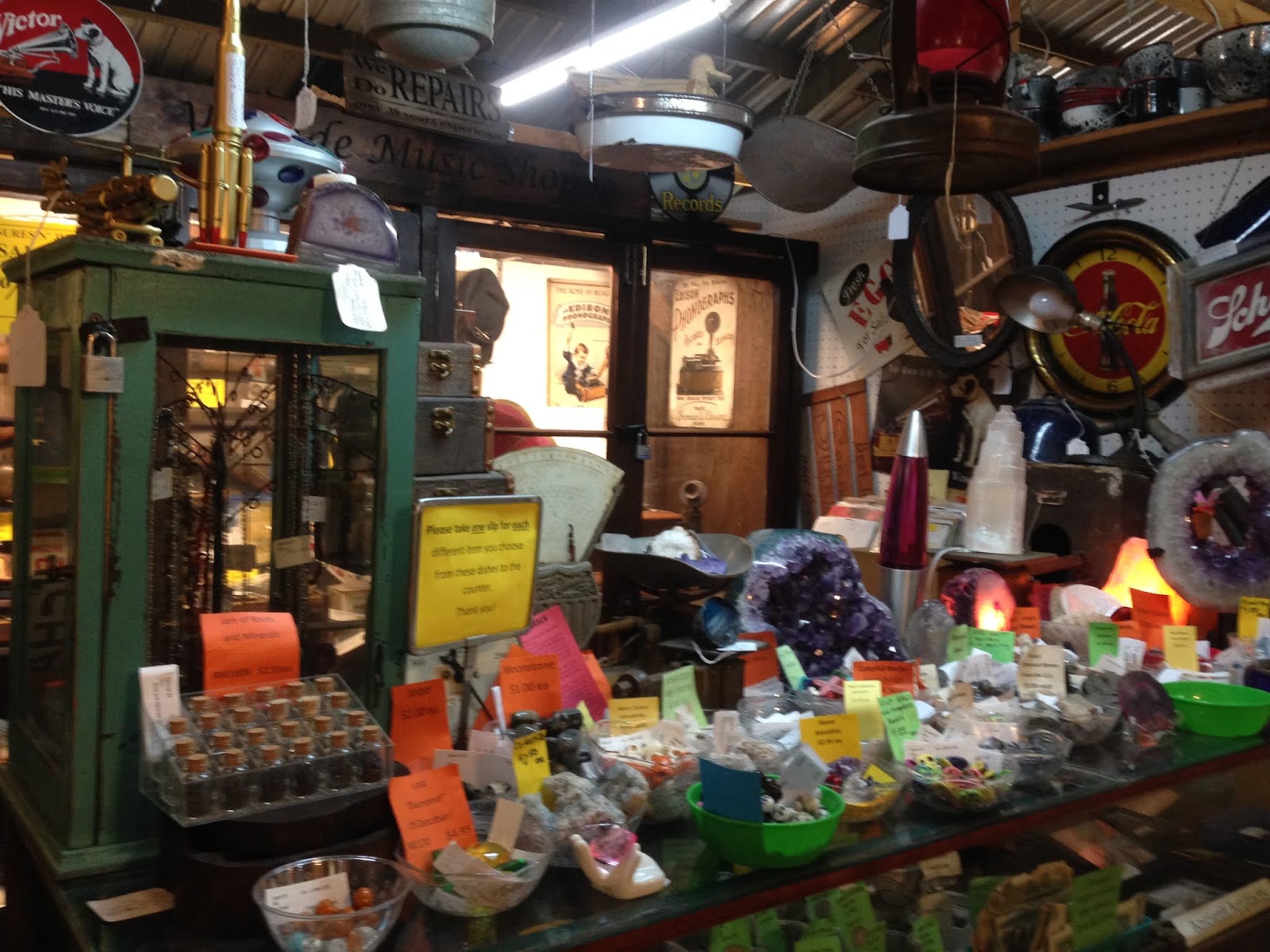 House of Patterns Treasures N Junk Christmas Open House Ontario