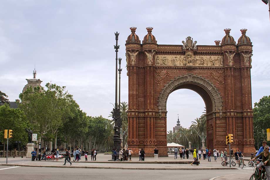 How to Solo Travel in Barcelona, Barcelona