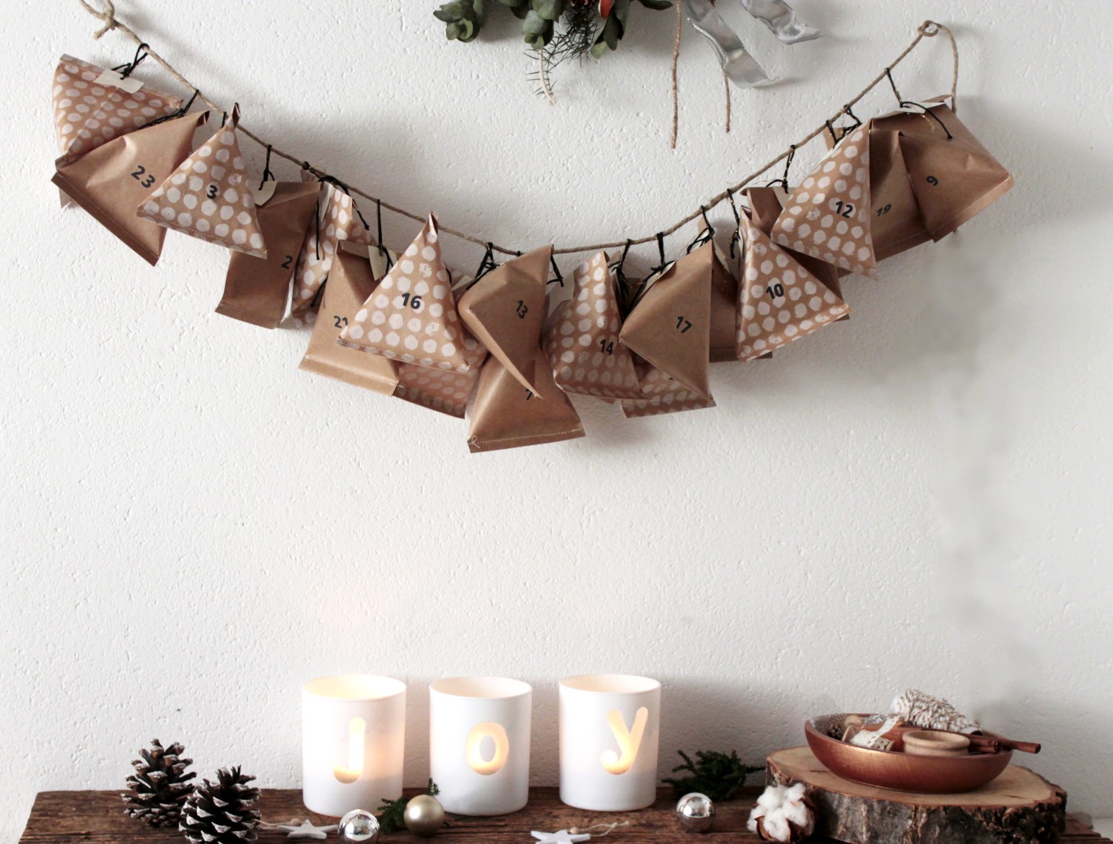 diy-calendario-avvento-paper-box-da-appendere diy-calendario-avvento-paper-box-da-appendere