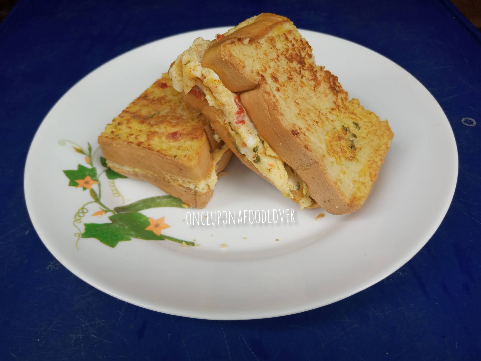 Tiktok famous bread omelette | Egg Sandwich | Indian Street Food