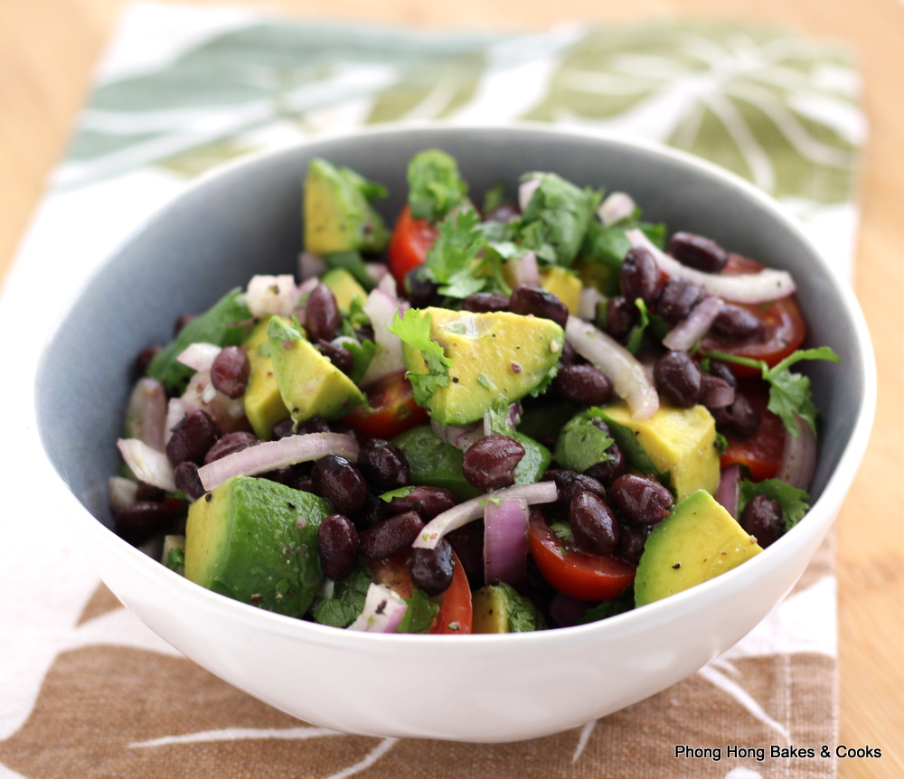 Phong Hong Bakes and Cooks! Avocado, Black Bean and Tomato Salad