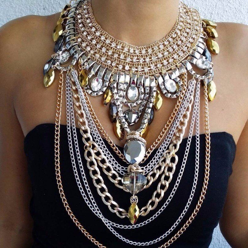 Fashion ivi Book: Amazing Necklaces