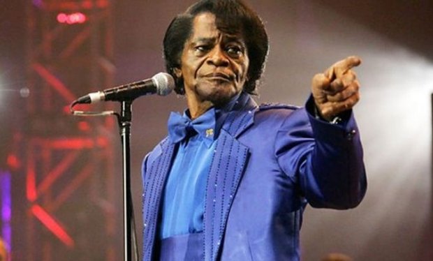 Siguen cuestionanto la causa de muerte del cantante James Brown