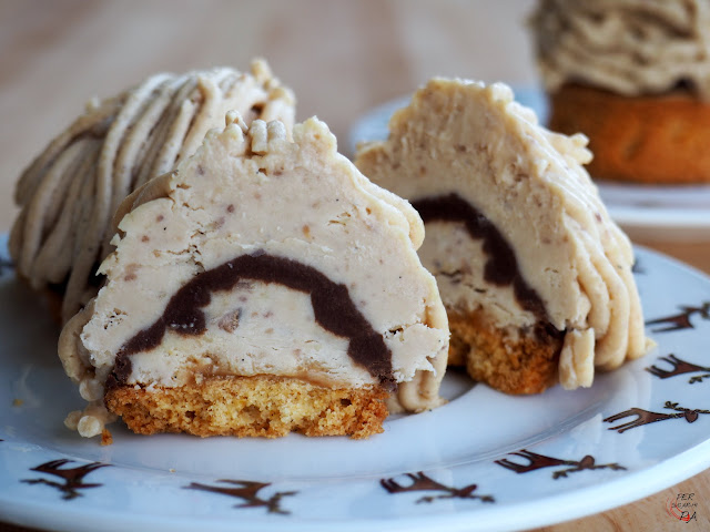 Base de sablé breton con crema de caramelo salado, mousse de castañas, ganaché de chocolate y coronado con fideos de mousse de castañas