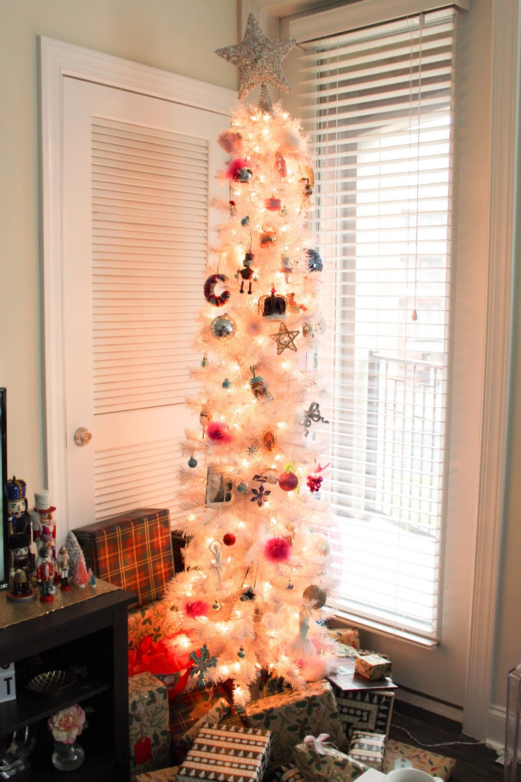 How I Decorate My Studio Apartment For Christmas Caralina Style