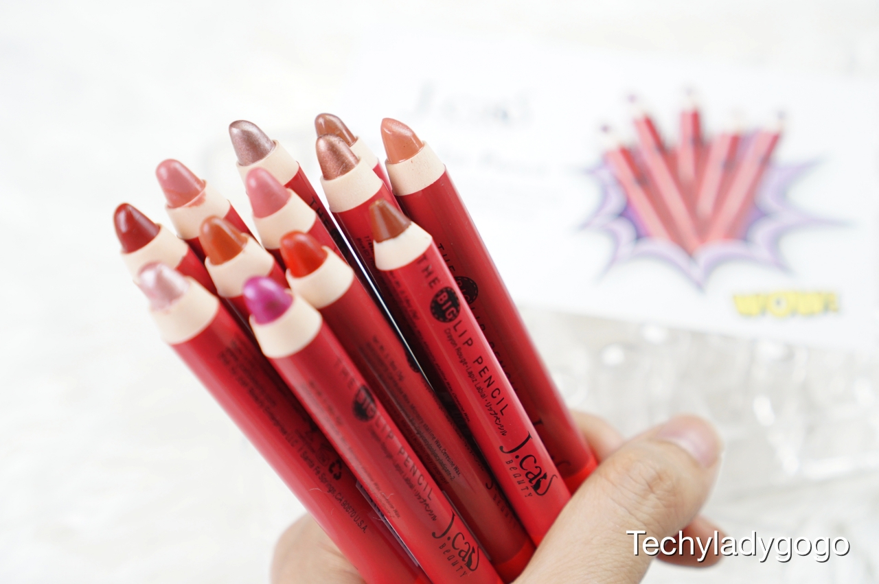 Swatch Jcat Beauty Big Lip Pencil 12 สี รีวิวลิปสติกดินสออ้วน ๆ  เนื้อครีมมี่ สวย ๆ ทั้งนั้นเลยค่ะ