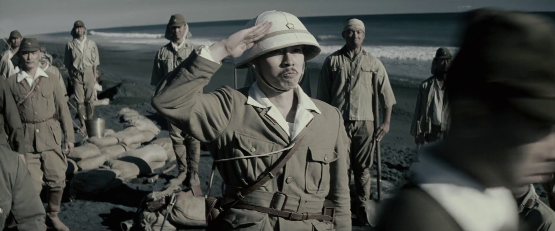 Cartas Desde Iwo Jima (2006) [BDRip/1080p][Esp/Jap Subt][Bélico][6,19GB][1F/MG]      Vlcsnap-2021-09-13-10h13m53s387