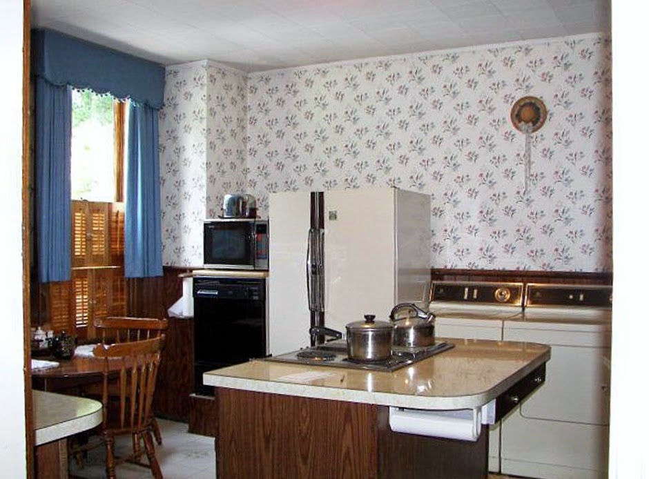 From City to Suburbia 1 Duhring St, Bramwell, WV 24715