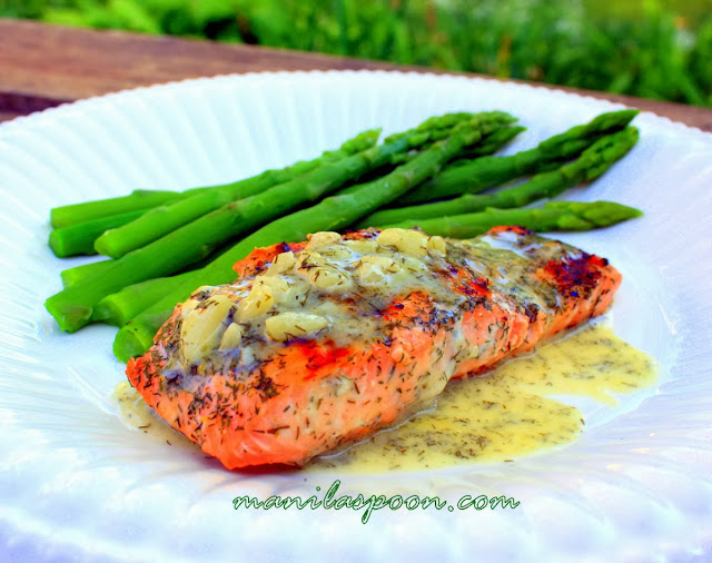Easy Grilled Salmon recipe with a Lemony Dill Butter Sauce that brings this dish over the top! Gluten-free and low-carb deliciousness!
