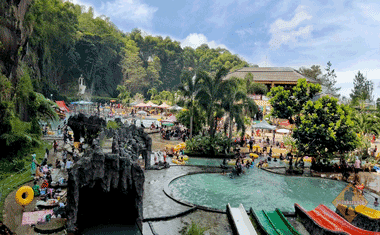 Review Kolam Renang Pesona Nirwana Waterpark Bandung Jejakusaja