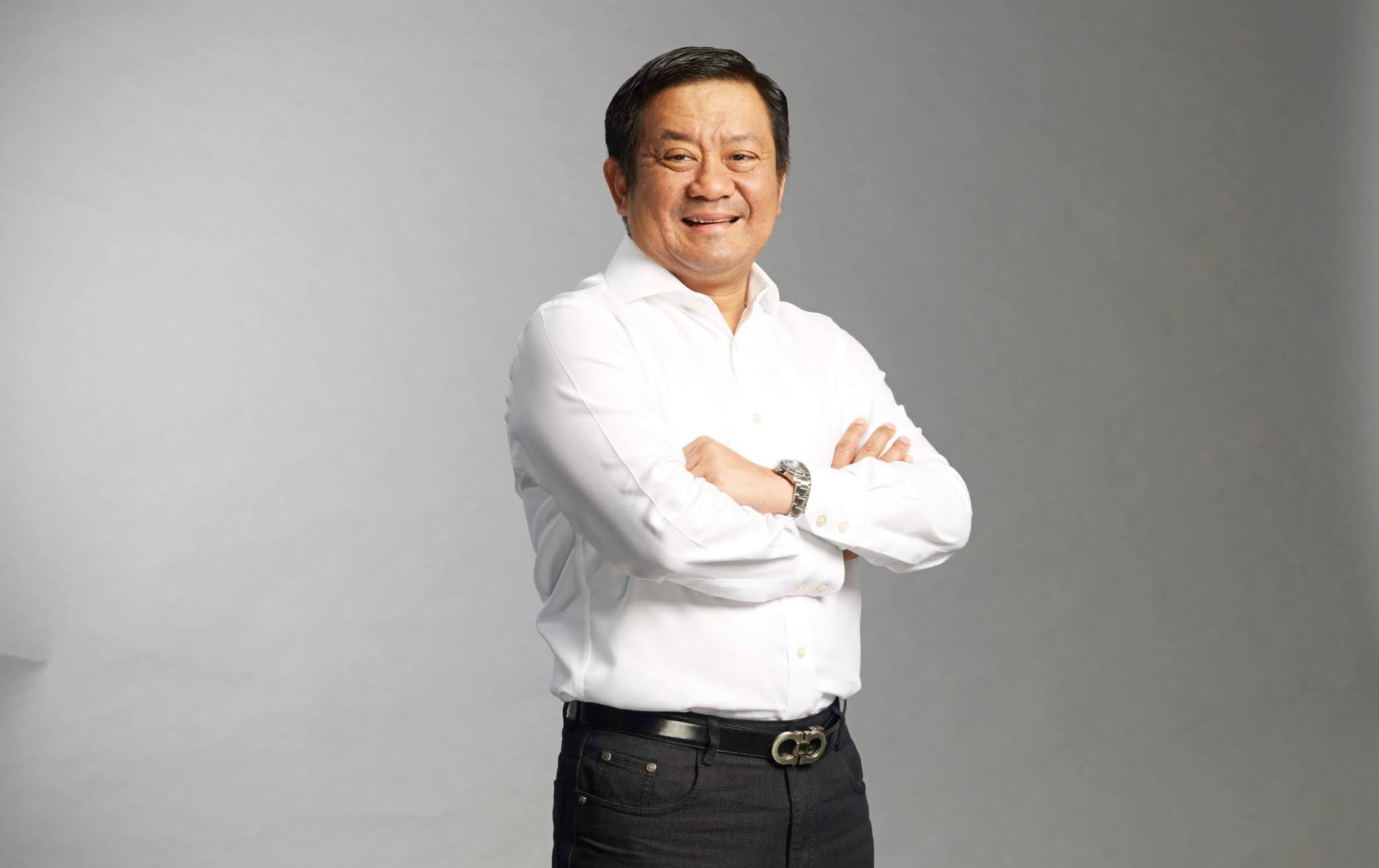 Direktur & Chief Finance Officer XL Axiata Mohamed Adlan Mundur