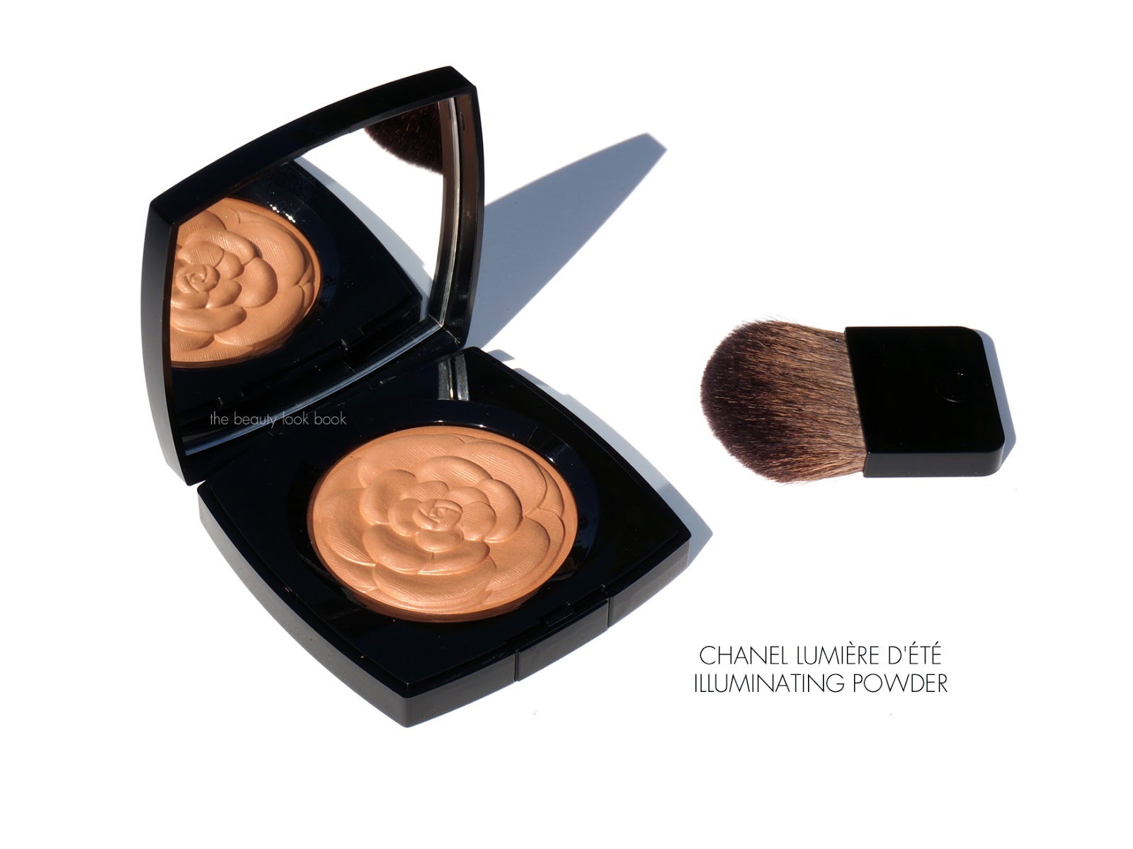Chanel Summer 2015 Lumière d'été Bronzing Powder Promises to Be