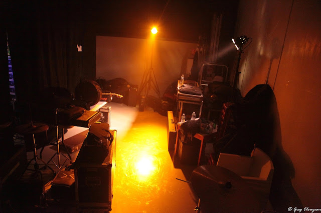Back stage des 26 couleurs, dans l'intimité des groupes avant le concert. Back stage des 26 couleurs, dans l'intimité des groupes avant le concert.