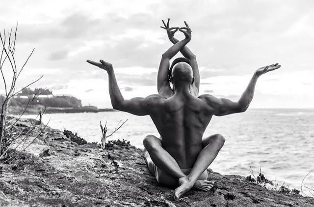 Image of Black Couple at the beach.