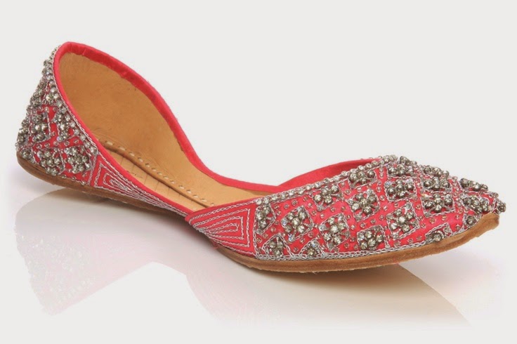 designer khussa