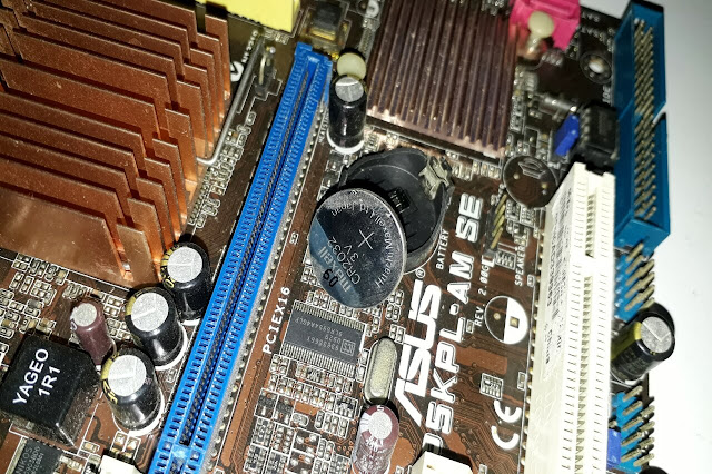 Clear BIOS Using CMOS Battery