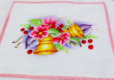 "pintura tecido sinos de natal e flores"