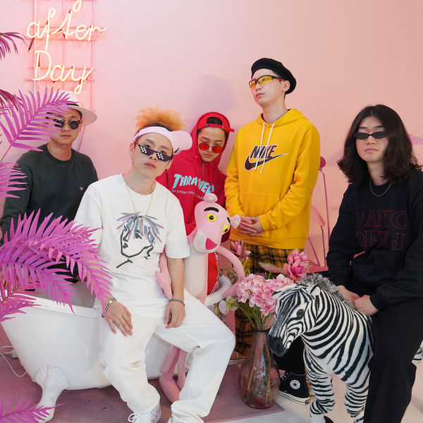 POY Muzeum – Pink – Single