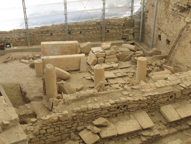 Остатки конструкции в Хангхаусе, Эфес