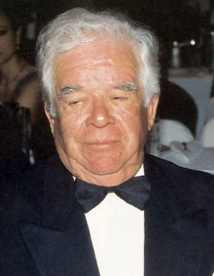 NOTICIAS Y EFEMERIDES MUSICALES Y DEL CINE HUGO PEREZ, UN 08 DE