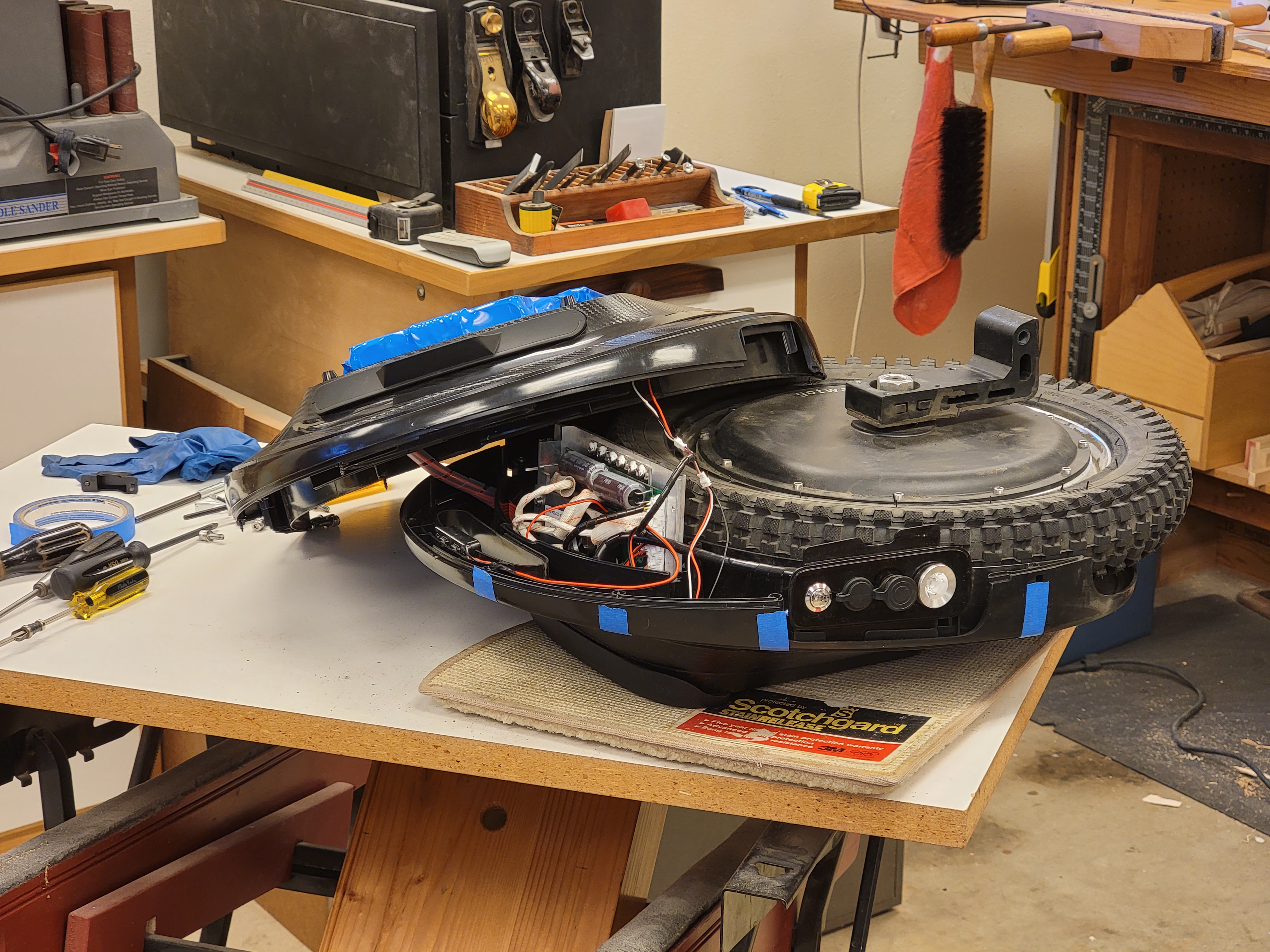 Electric Unicycle World Installed The Original Tesla Tire