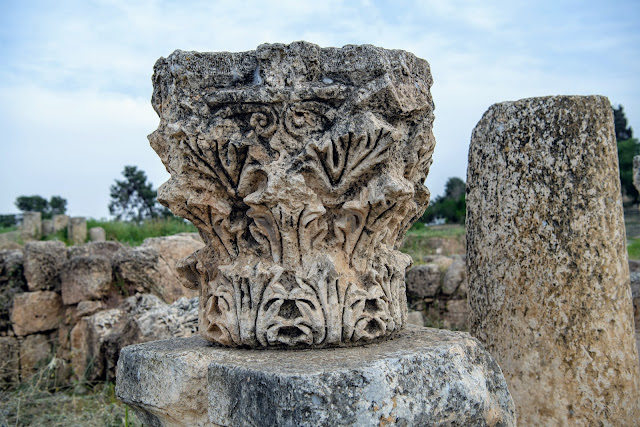 Detalle del remate final de una de las columnas. Viajes_Abuelohara_Jordania