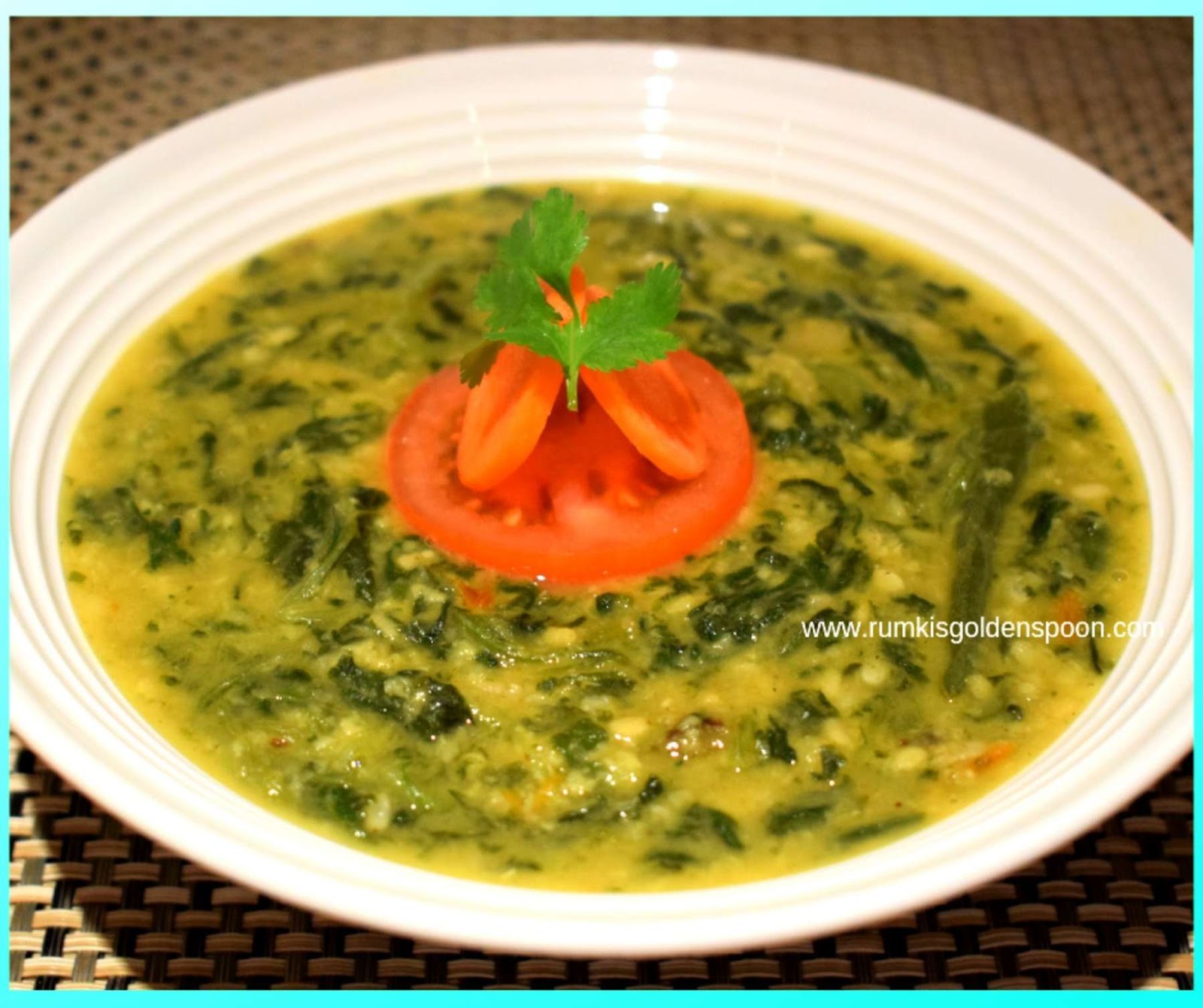 Moong dal palak, palak moong dal, spinach dal, indian dahl with spinach, dahl recipe, dal recipe, palak with dal, dal palak, dal palak recipe, Moong dal palak recipe, palak dal, palak recipes, spinach recipes Indian, moong dal recipe, Rumki's Golden Spoon