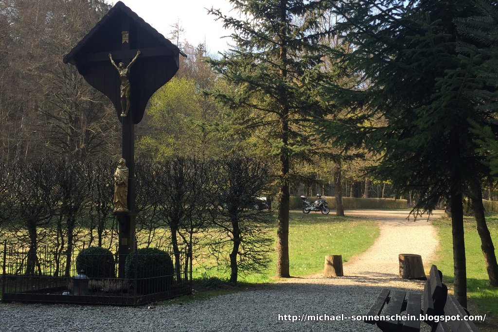 U N T E R W E G S Maria im Elend