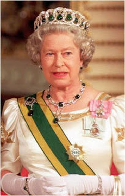 Queens of England: Emeralds for United