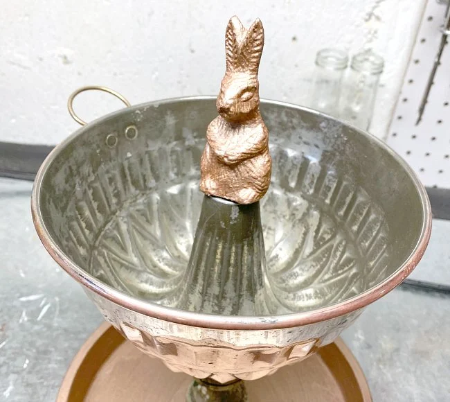 bundt pans with bunny finial