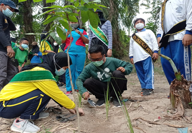 Khadijah Sharaswaty Indonesia Laksanakan Edarling, Kembalikan Sungai pada Fungsinya