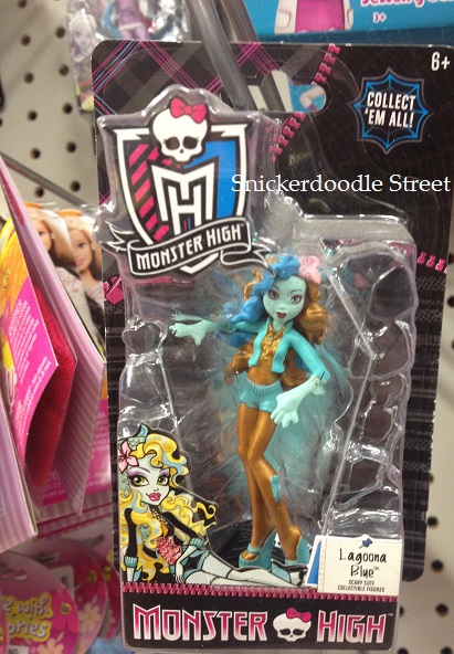 SNICKERDOODLE STREET: *In Store Report* Mini Monster High Dolls ...