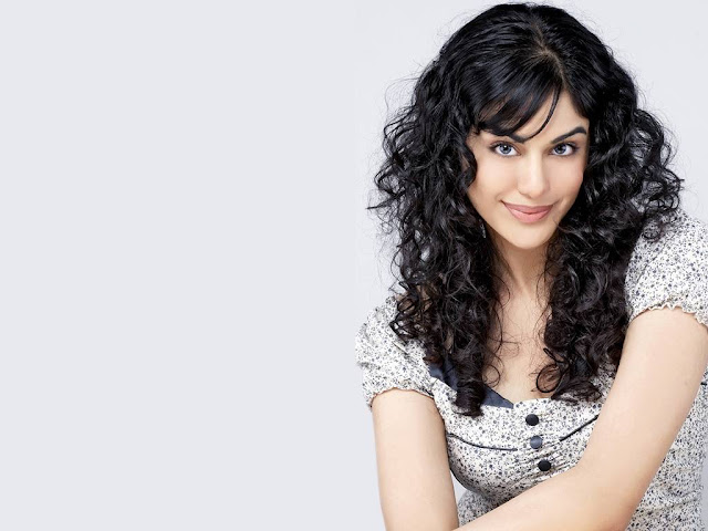 Adah Sharma Wallpapers, Photos & Images in HD