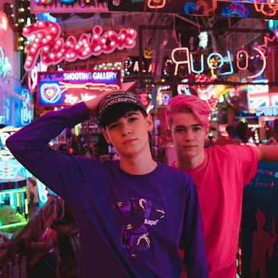 Max and Harvey Shares New Single ‘Worry A Little Less’