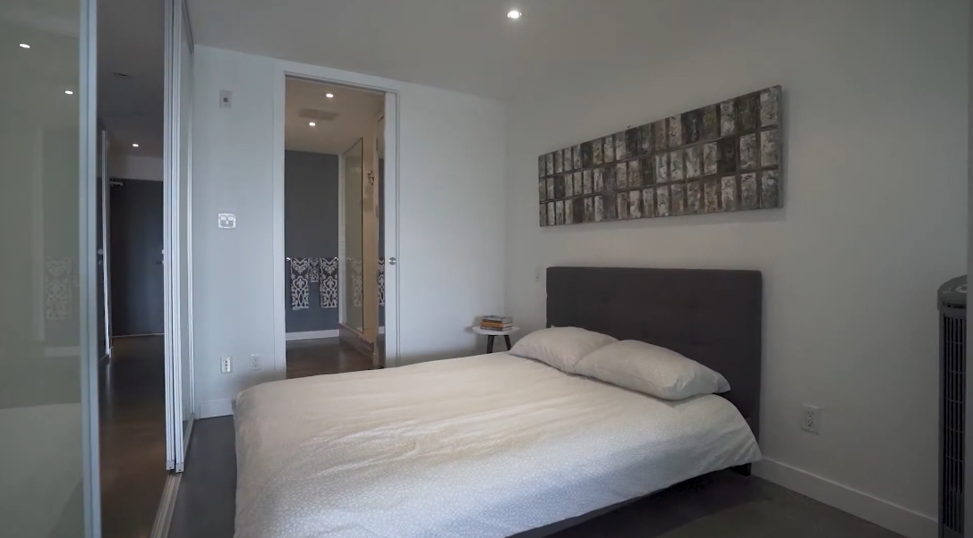 16 Photos vs. 256 E 2nd Ave #409, Vancouver Interior Design Condo Tour
