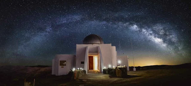 A night view of Collowara Observatory.