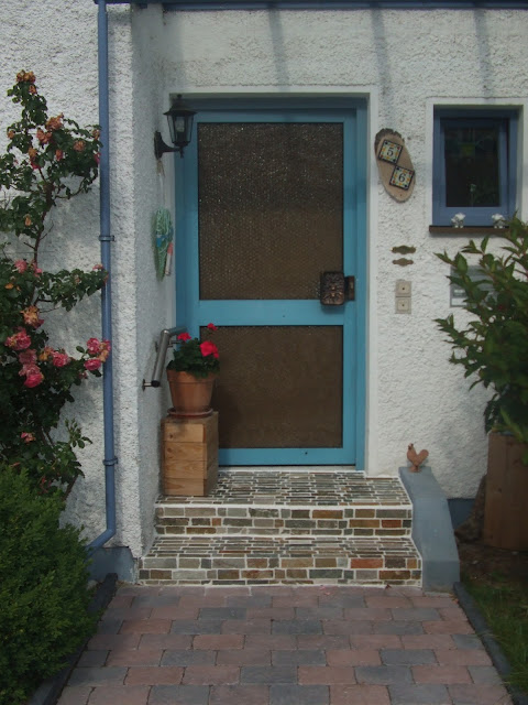 Farbenformerin: Eingangstür