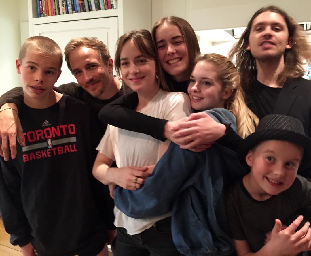4 New/Old Instagram Photos of Dakota and Family - Dakota Johnson Fans