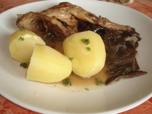 Lapin sauté au cidre et aux girolles