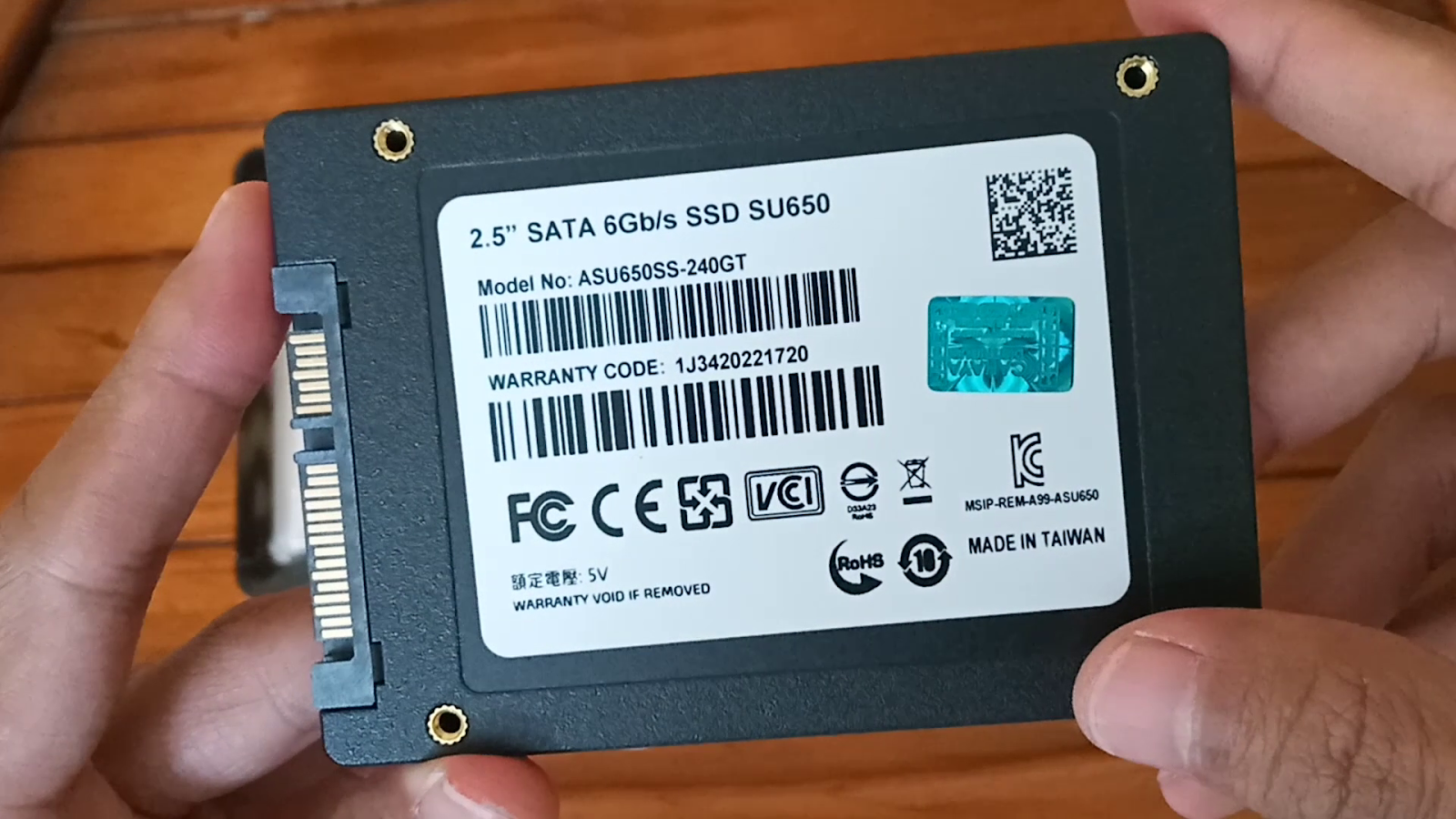 Ssd 650. SSD su650 512. SSD su650 характеристики. Накопитель SSD A-data su650 512gb (asu650ss-512gt-r).