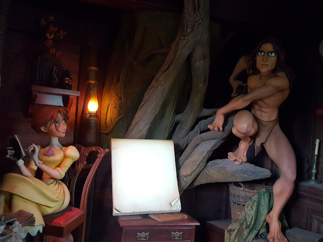 Tarzan Treehouse - Hong Kong Disneyland