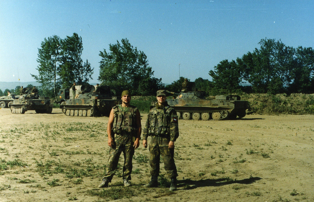 28 июня 1995. СОБР В Чечне 1995. Гибель колонны 245 МСП У села Ярыш-Марды. Пт-76 в Чечне.