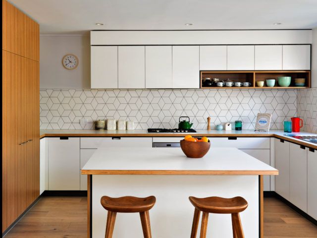 Small Kitchen Design With Peninsula