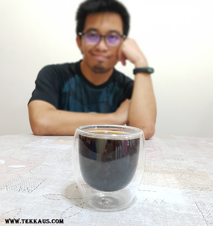 Pour Over Coffee With Daiso Coffee Dripper and Filter Paper Tekkaus