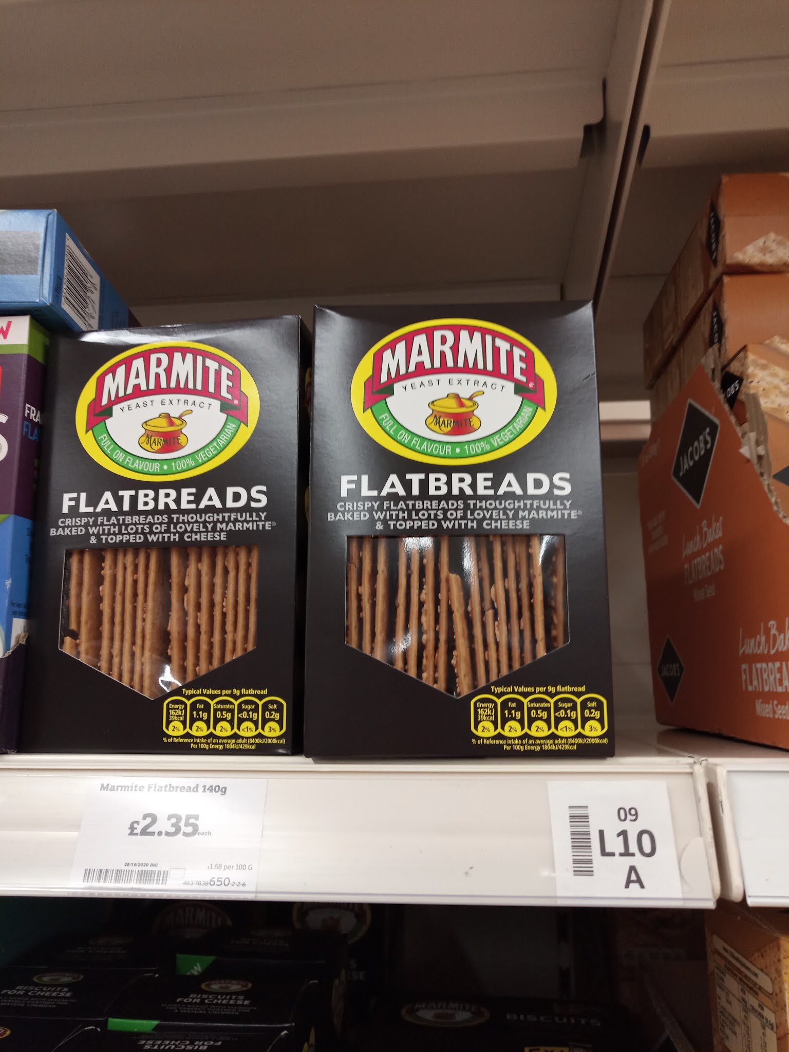 Supersupergirl's Food Reviews Marmite marmania! Marmite biscuits