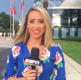 Sports Hotties: Hot pics of Tampa Bay Buccaneers ESPN reporter Jenna Laine