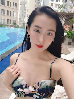 Vẻ gợi cảm, cuốn hút của người đẹp xin rút khỏi 'Hoa hậu Việt Nam 2020'