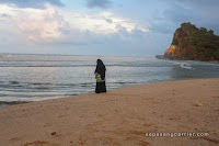 PANTAI NGUYAHAN GUNUNG KIDUL YOGYAKARTA