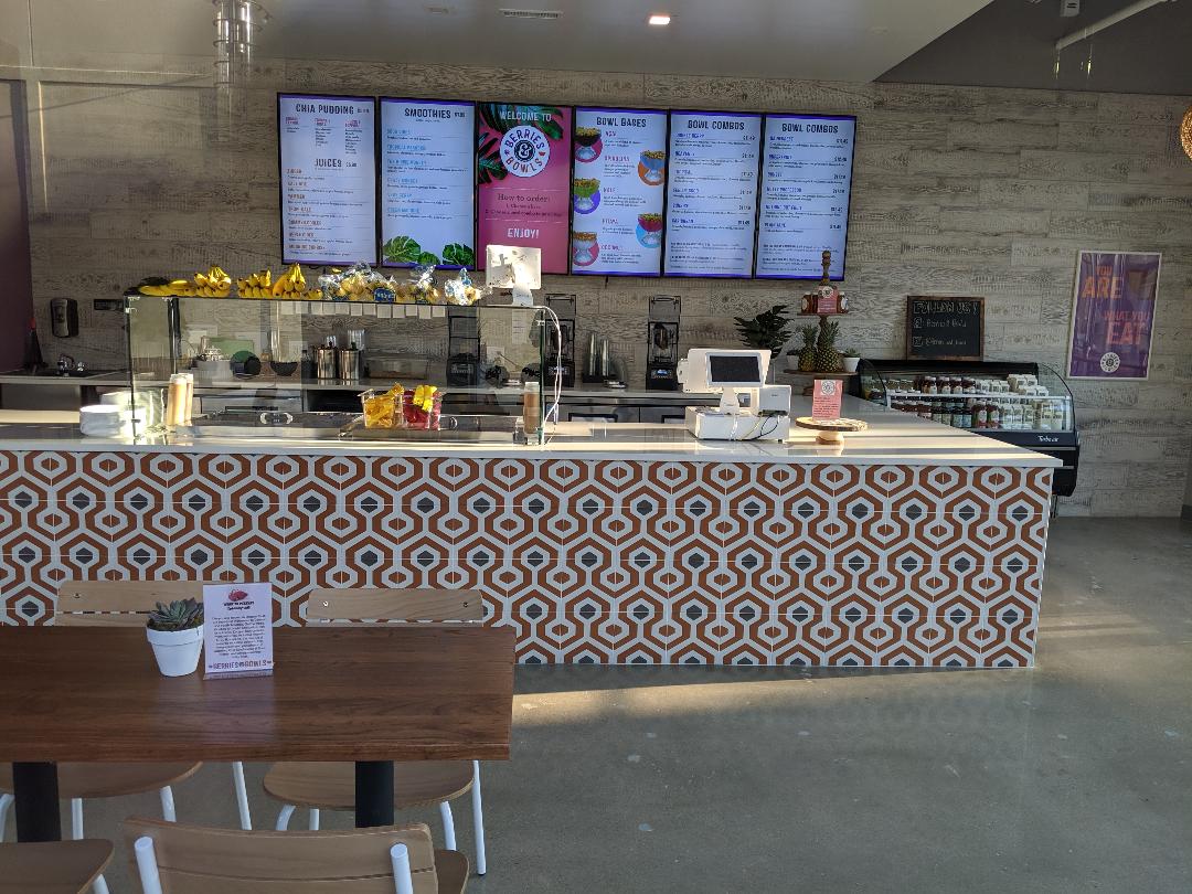 Sam Eig Berries & Bowls opens in Gaithersburg